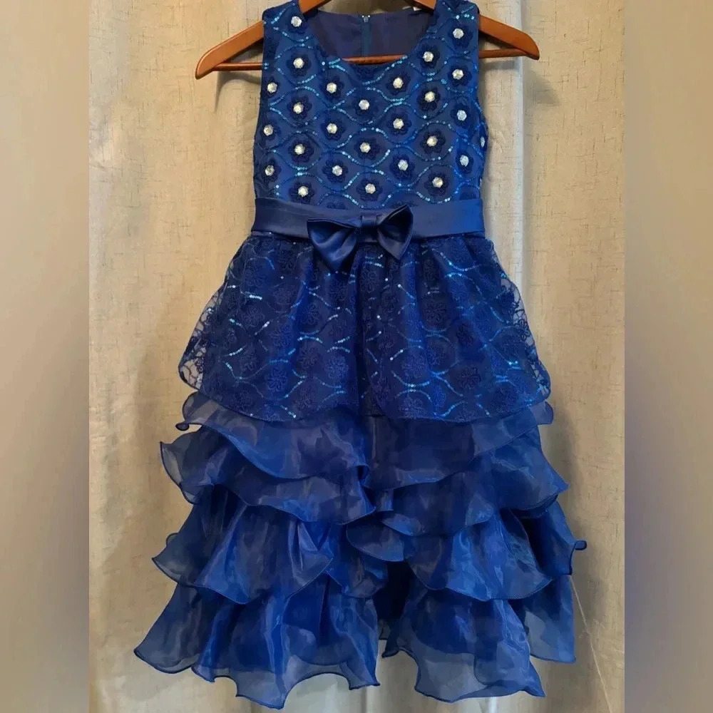 No brand Royal Blue Girls Formal Dress. Fits First /Second Grade‎ Girl. “160”.